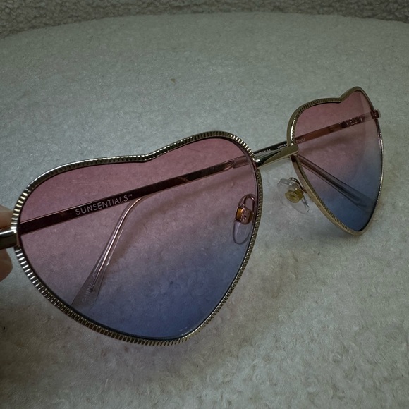 Sunglasses Heart-Shaped Pink and Blue Fade • Party / Festival / Stylish / Y2K - Picture 2 of 5
